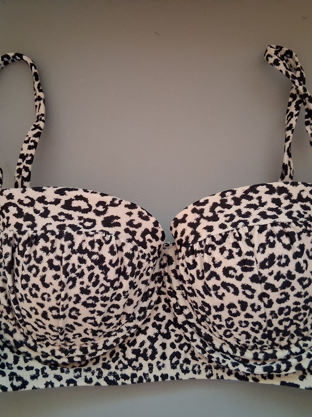 Xhilaration Leopard Print Underwire Bra - White and Black